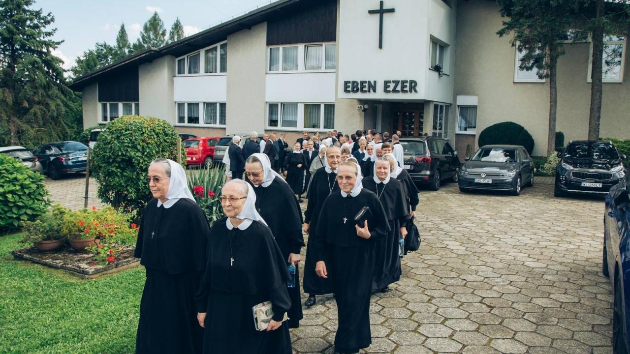Powołane. 100 lat Diakonatu Żeńskiego "Eben-Ezer" Kościoła Ewangelicko-Augsburskiego w RP