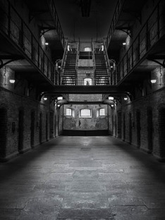 Więzienie (86)