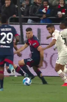 Piłka nożna: Liga włoska - mecz: Cagliari Calcio - AC Milan